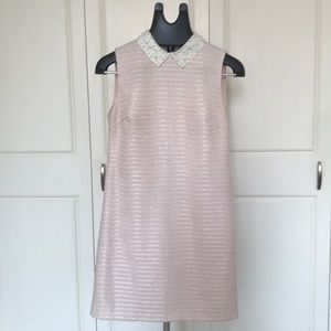 Pretty classic retro looking dress.